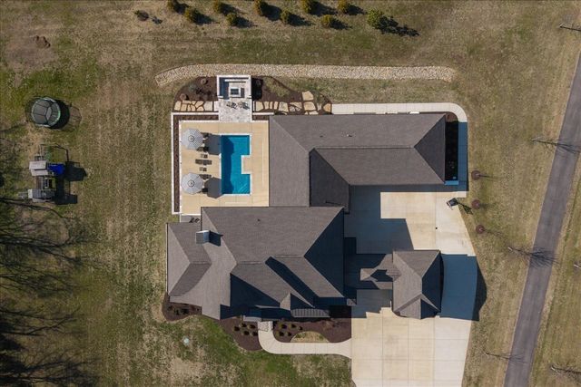 201 Palmer Cir, Lebanon, TN 37090