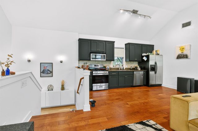 1312 Woodland Ave B, Austin, TX 78704