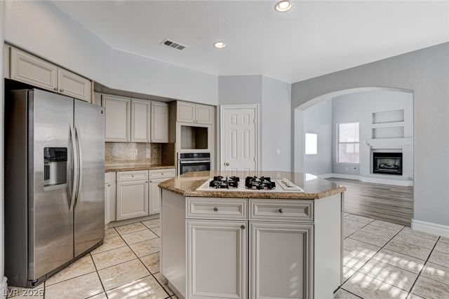 43 Arcadian Shores Street, Las Vegas, NV 89148