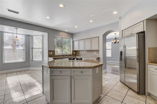 43 Arcadian Shores Street, Las Vegas, NV 89148