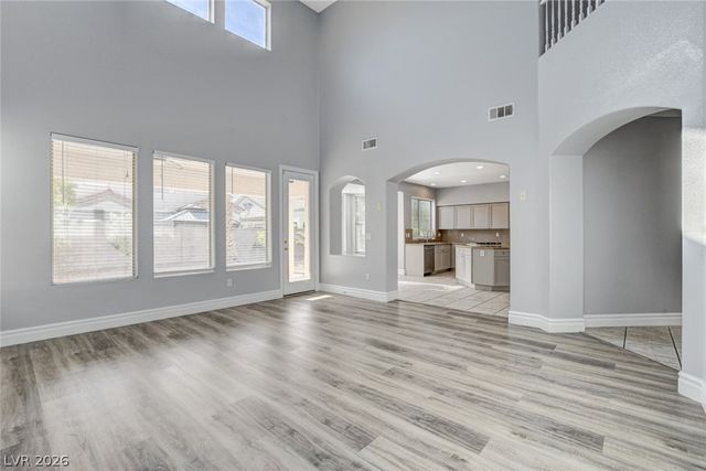 43 Arcadian Shores Street, Las Vegas, NV 89148