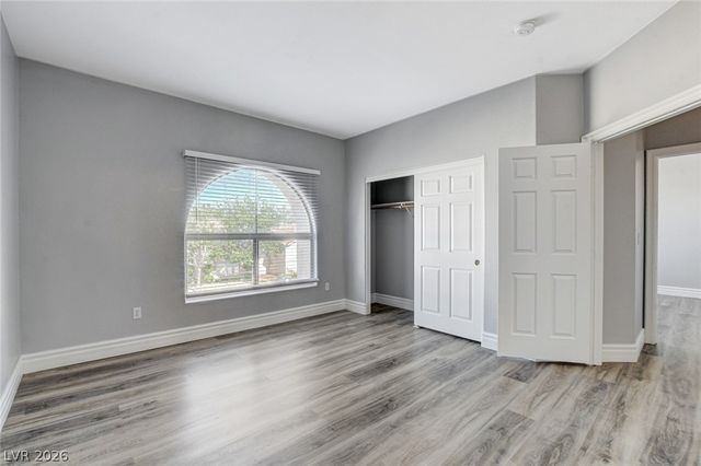 43 Arcadian Shores Street, Las Vegas, NV 89148