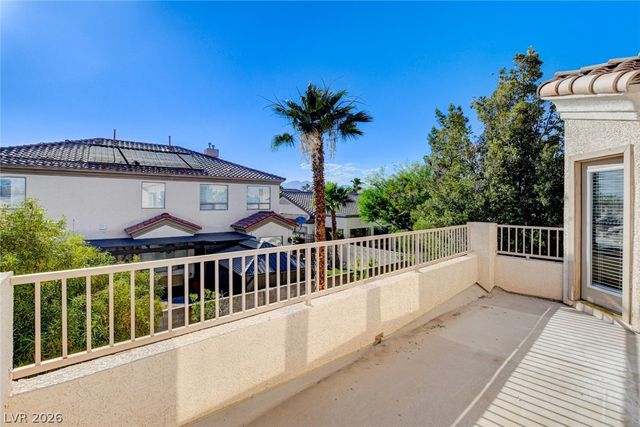 43 Arcadian Shores Street, Las Vegas, NV 89148