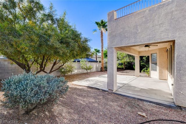 43 Arcadian Shores Street, Las Vegas, NV 89148