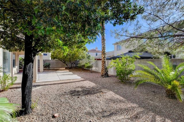 43 Arcadian Shores Street, Las Vegas, NV 89148