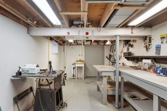 85 Post Road, North Hampton, NH 03862