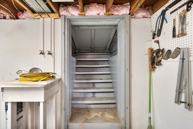 85 Post Road, North Hampton, NH 03862