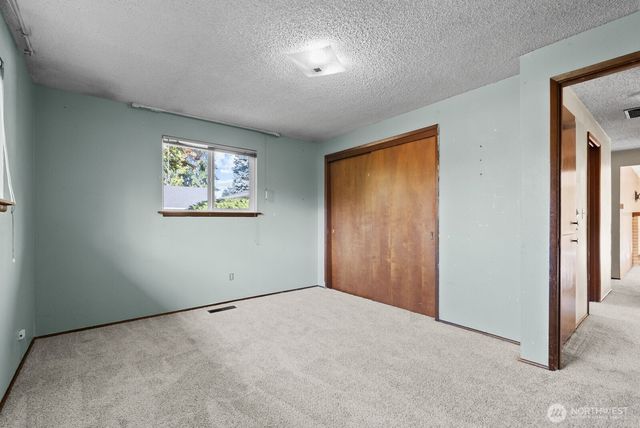 1410 Beech Avenue, Steilacoom, WA 98388