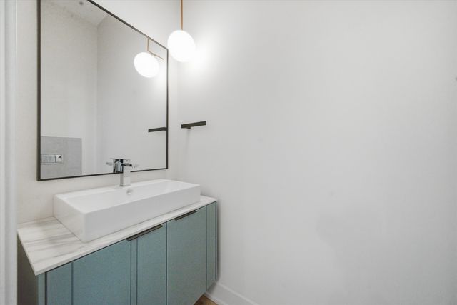 4232 W Belmont Avenue 6, Chicago, IL 60641
