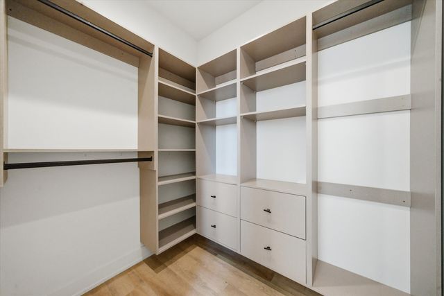 4232 W Belmont Avenue 6, Chicago, IL 60641