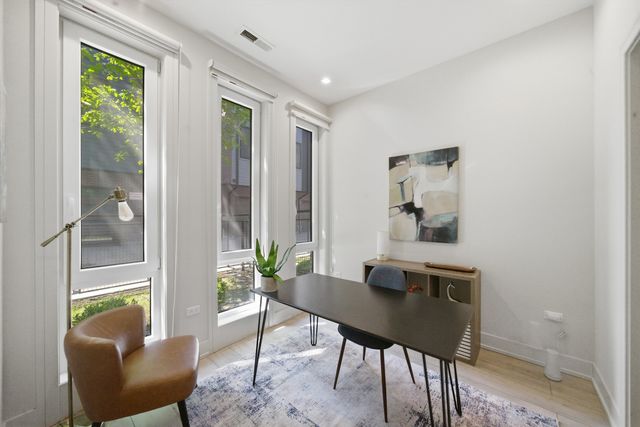 4232 W Belmont Avenue 6, Chicago, IL 60641