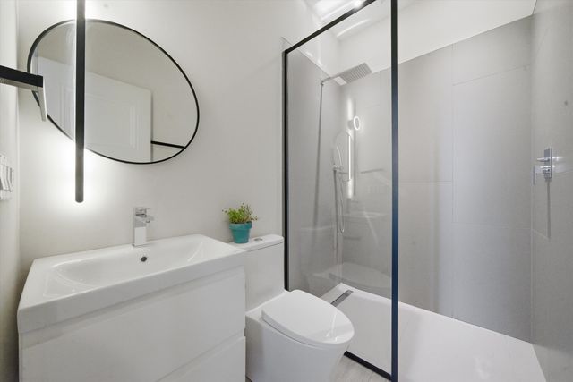 4232 W Belmont Avenue 6, Chicago, IL 60641