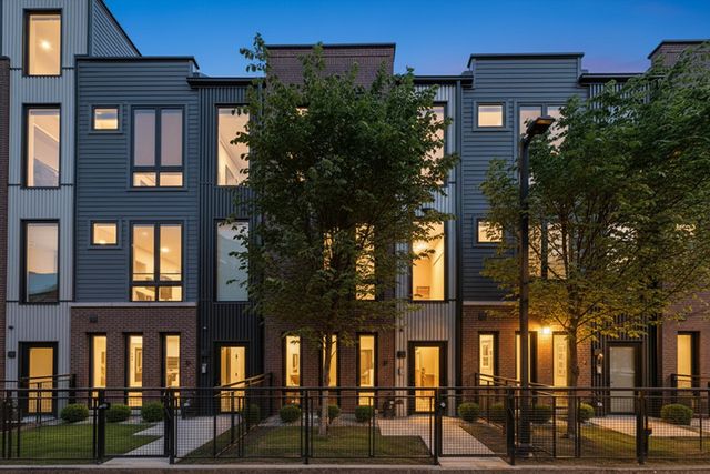 4232 W Belmont Avenue 6, Chicago, IL 60641