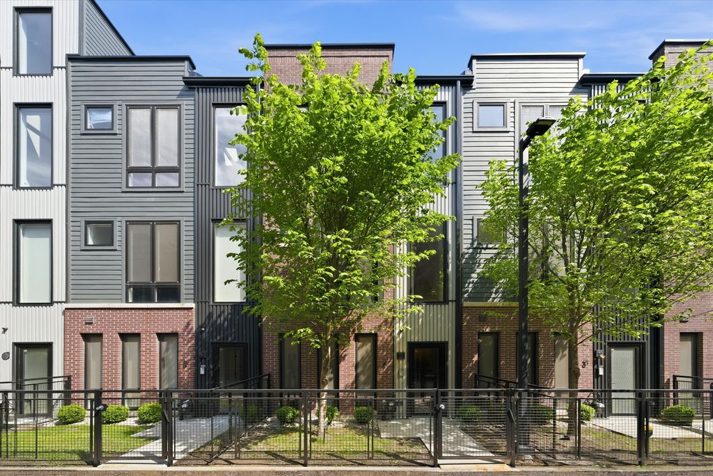 4232 W Belmont Avenue 6, Chicago, IL 60641