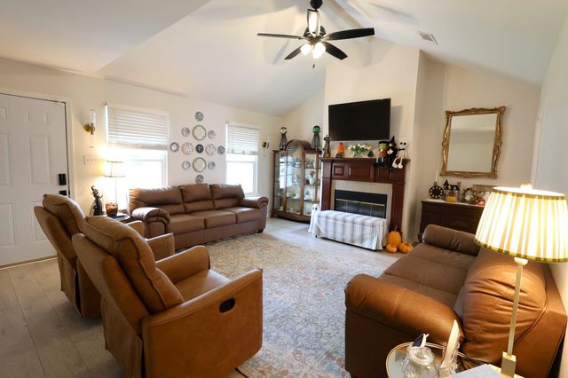 409 Tanglewood Dr, Houma, LA 70364