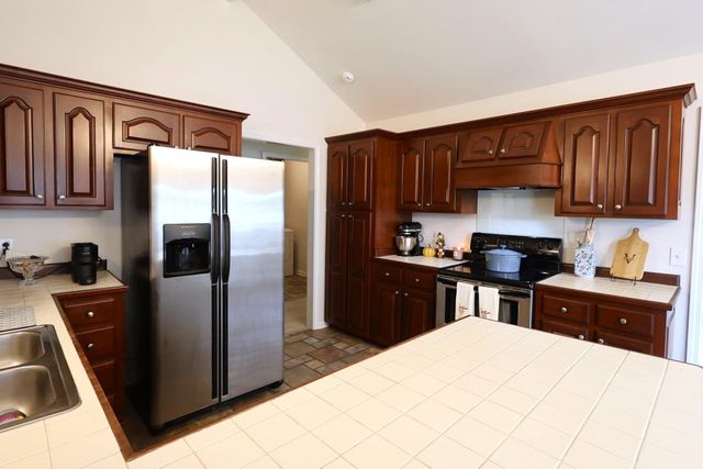 409 Tanglewood Dr, Houma, LA 70364