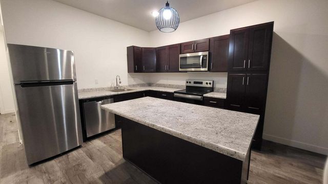 304-310 W Grant Street, Buffalo, MO 65622