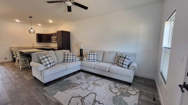 304-310 W Grant Street, Buffalo, MO 65622