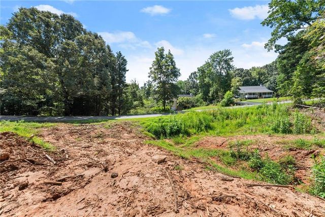 8690 Bayhill Drive, Gainesville, GA 30506