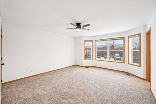 2821 Arona Street, Roseville, MN 55113