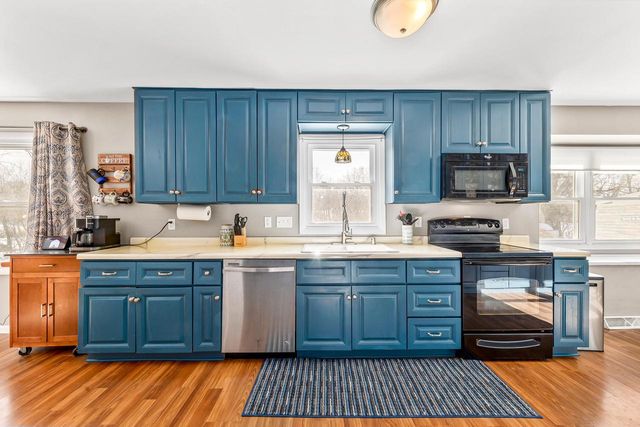 N69W27233 Hickory Chasm DRIVE, Lisbon, WI 53089