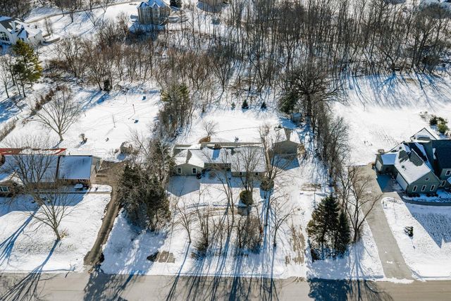 N69W27233 Hickory Chasm DRIVE, Lisbon, WI 53089