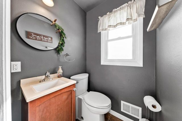 N69W27233 Hickory Chasm DRIVE, Lisbon, WI 53089