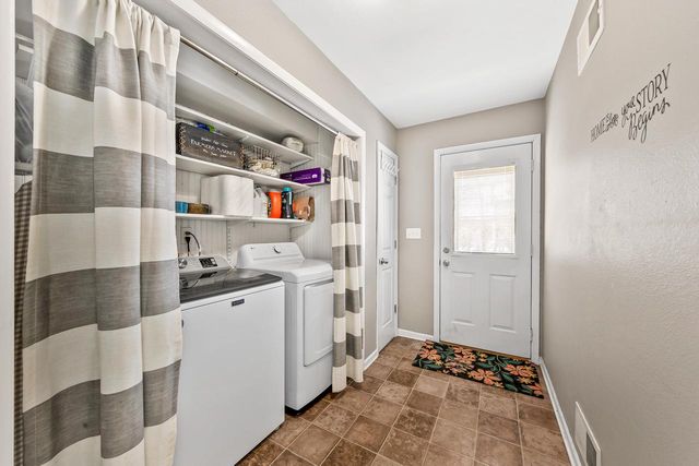 N69W27233 Hickory Chasm DRIVE, Lisbon, WI 53089