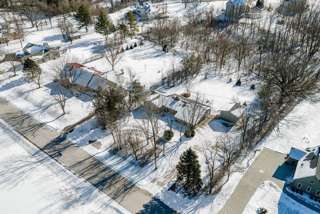 N69W27233 Hickory Chasm DRIVE, Lisbon, WI 53089