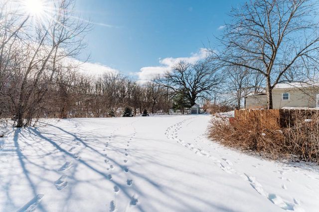 N69W27233 Hickory Chasm DRIVE, Lisbon, WI 53089