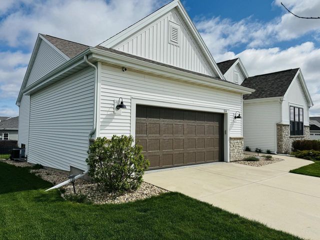 534 Foxfield ROAD, Oregon, WI 53575
