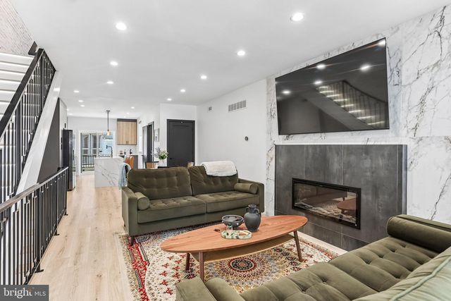 5338 LOCUST ST, Philadelphia, PA 19139