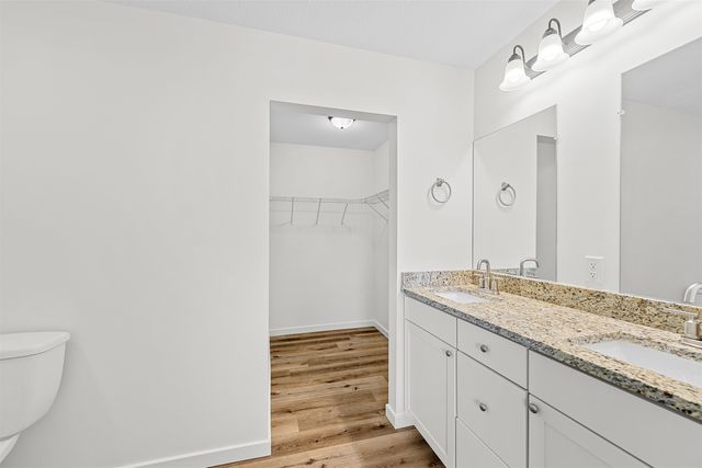 1202 Harbor Dr, Salina, KS 67401