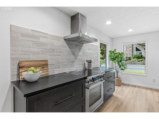 4580 PATRIOT Ct Se, Salem, OR 97302