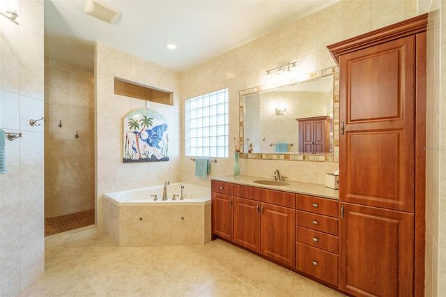 1930 BAYSHORE DRIVE, Englewood, FL 34223