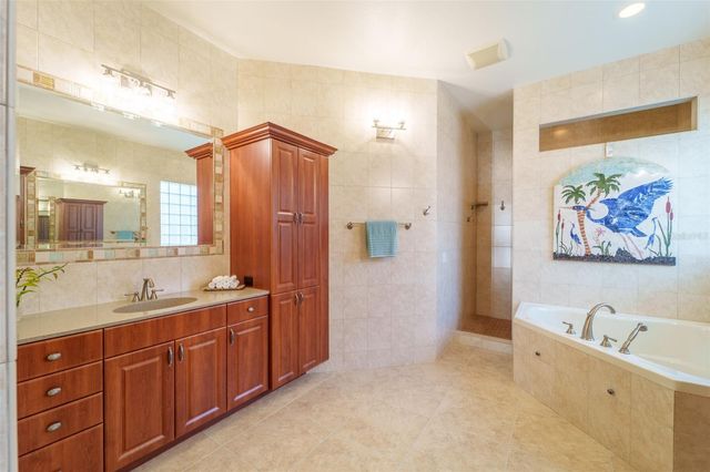 1930 BAYSHORE DRIVE, Englewood, FL 34223