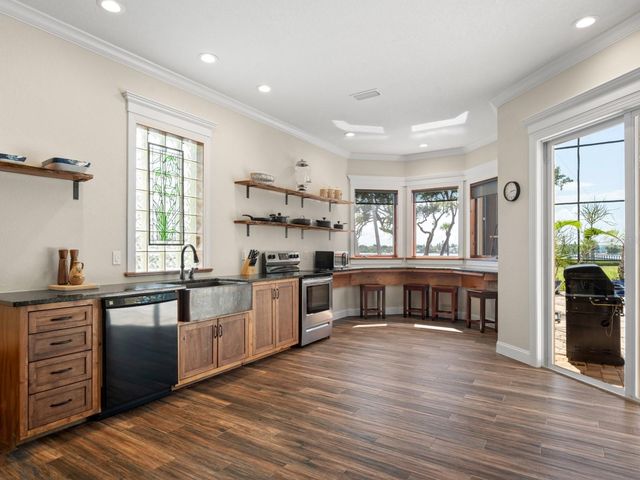 1930 BAYSHORE DRIVE, Englewood, FL 34223