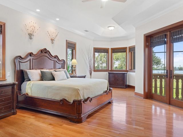 1930 BAYSHORE DRIVE, Englewood, FL 34223