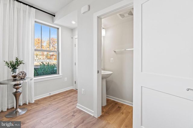 1103A DABNEY DR, Manassas Park, VA 20111