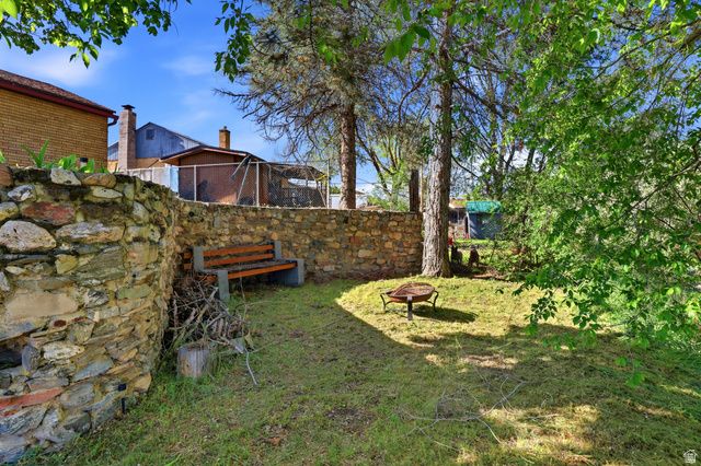 3975 S 2225 W, Roy, UT 84067