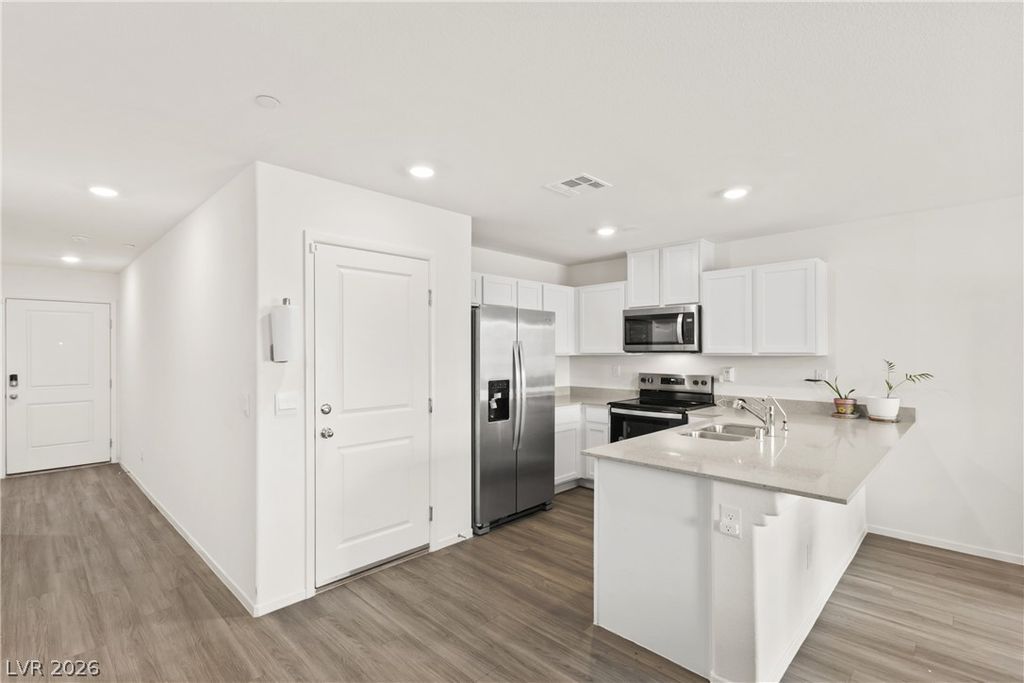 2554 Petunia Garden Avenue, North Las Vegas, NV 89081 — photo 3