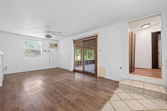 4220 Alabama Avenue, Dickinson, TX 77539