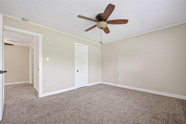 4220 Alabama Avenue, Dickinson, TX 77539