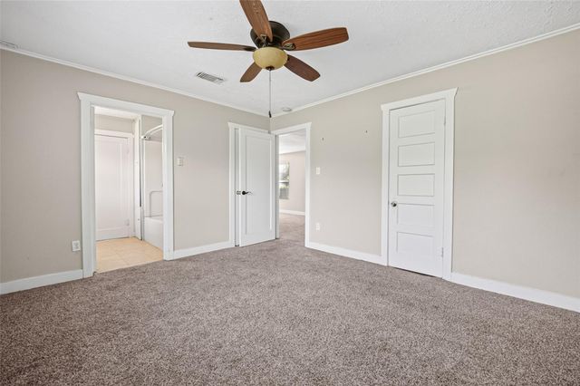 4220 Alabama Avenue, Dickinson, TX 77539
