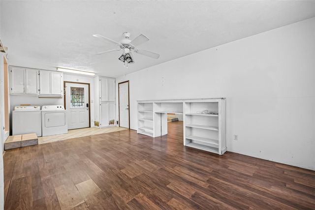 4220 Alabama Avenue, Dickinson, TX 77539