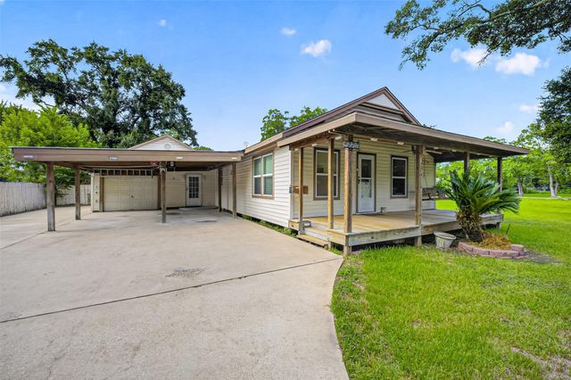 4220 Alabama Avenue, Dickinson, TX 77539