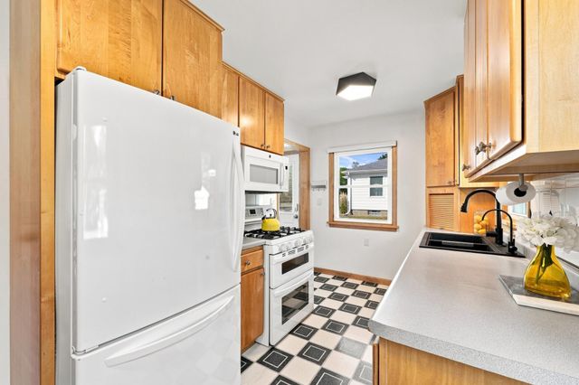 3826 Zane Avenue N, Crystal, MN 55422