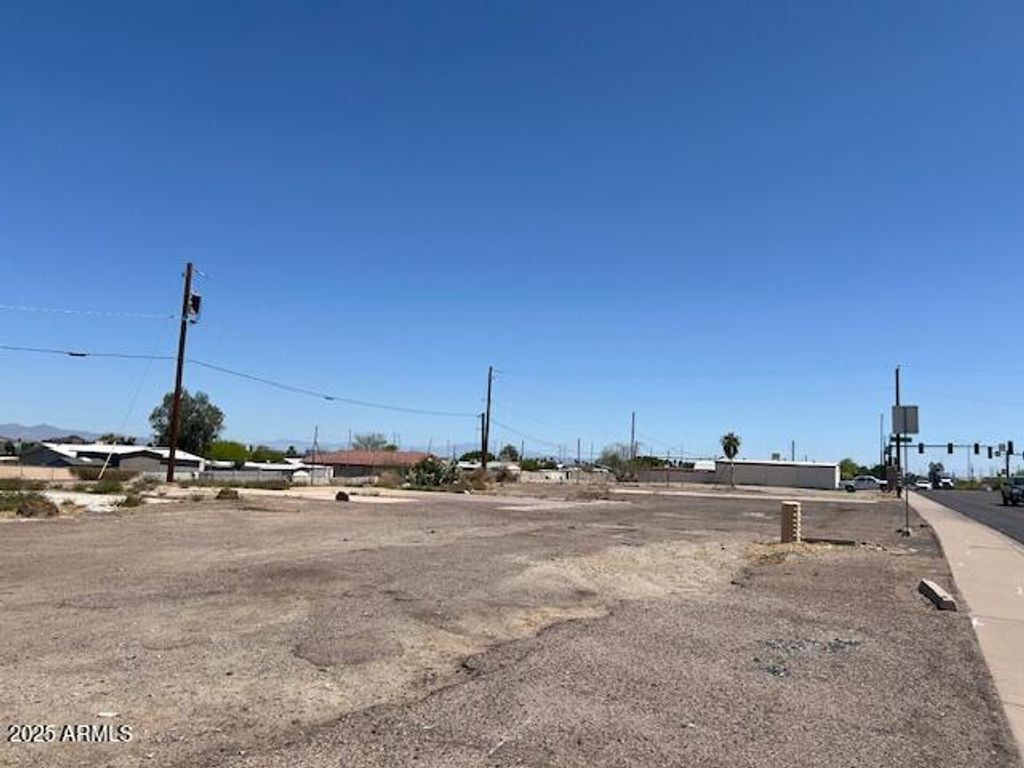 4208 E Baseline Road 5, Phoenix, AZ 85042