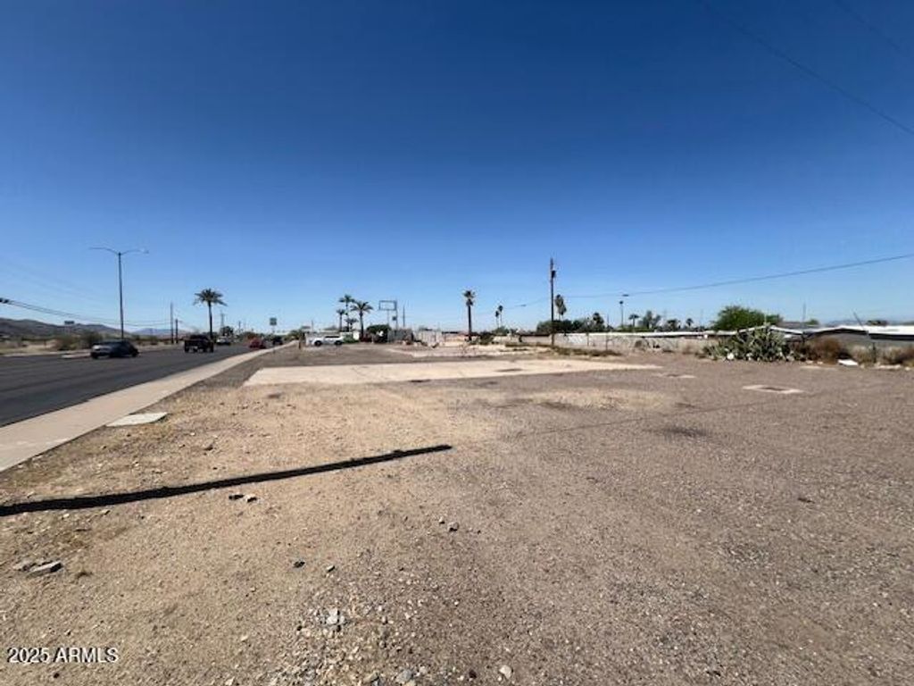 4208 E Baseline Road 5, Phoenix, AZ 85042 — photo 2