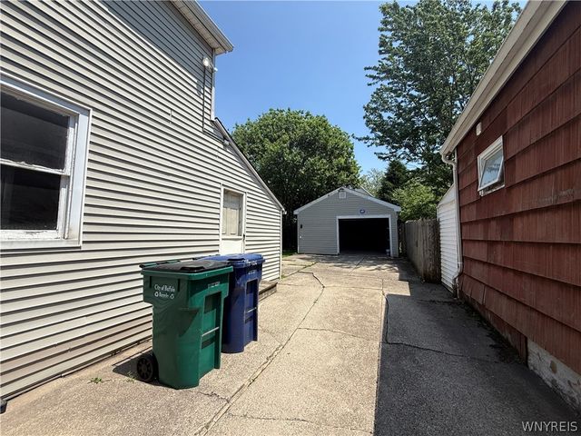 147 Longnecker Street, Buffalo, NY 14206